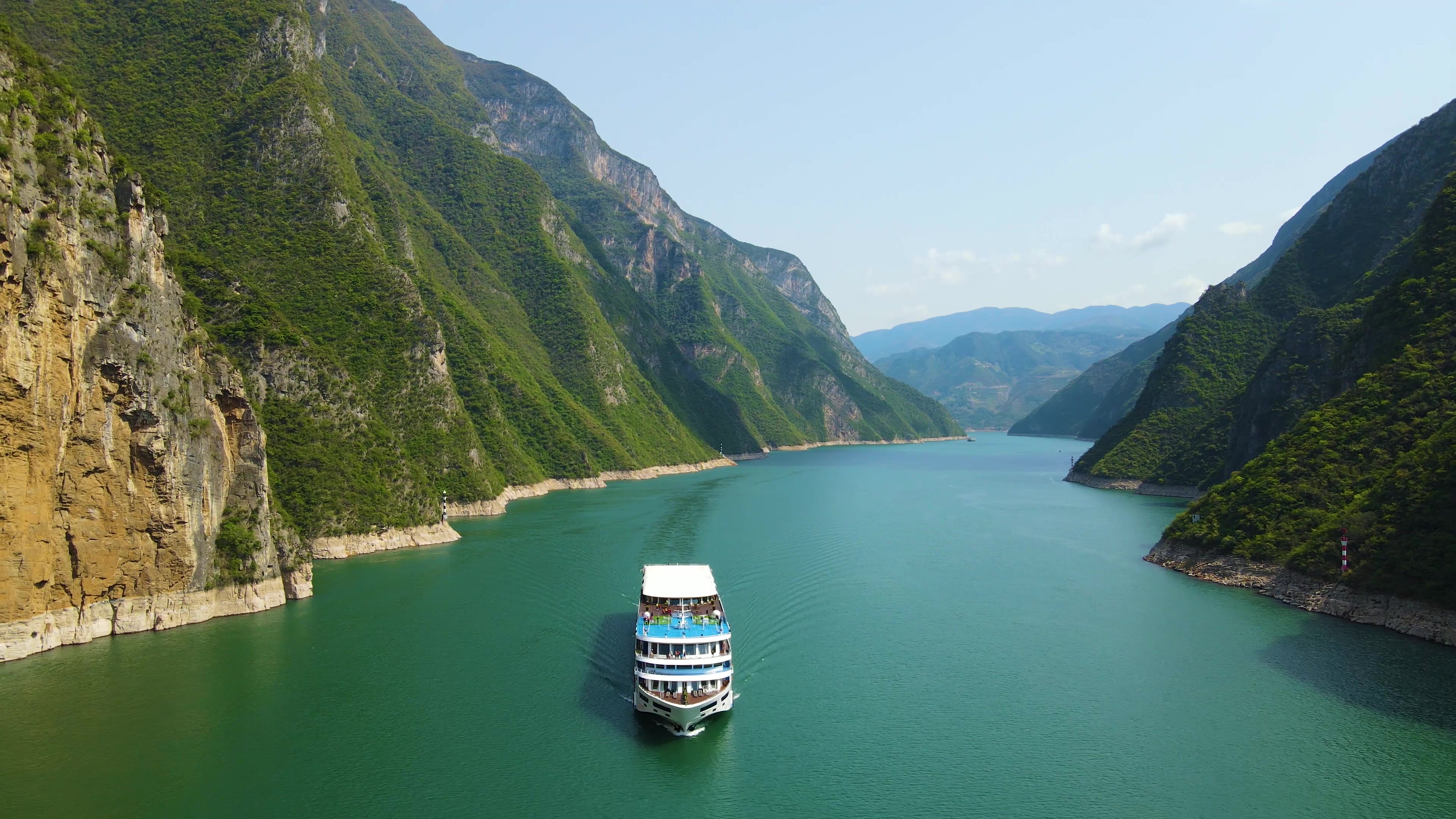 魅力重庆:  全景三峡纯玩 5 日游
